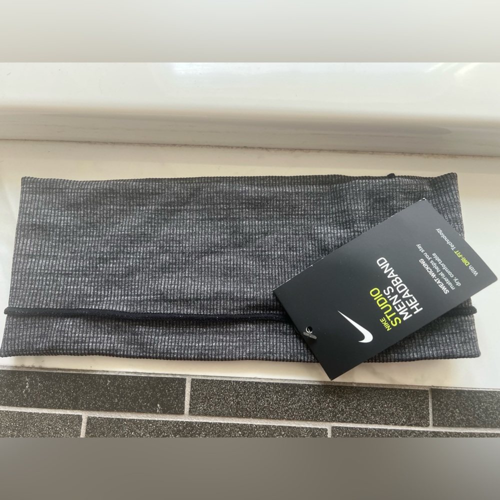 3 Nike Studio Black and Gray Headband